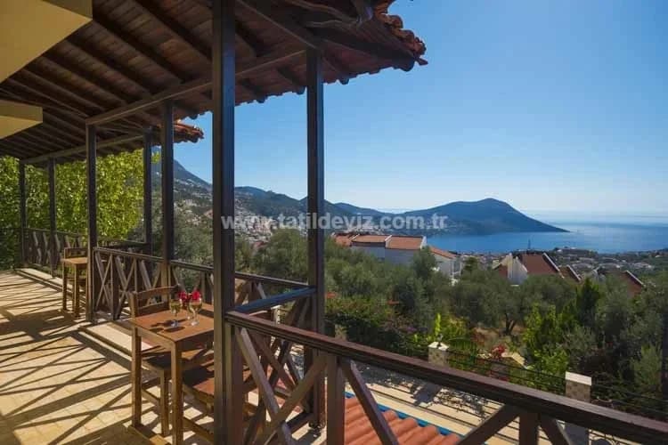 Villa Otantik 8