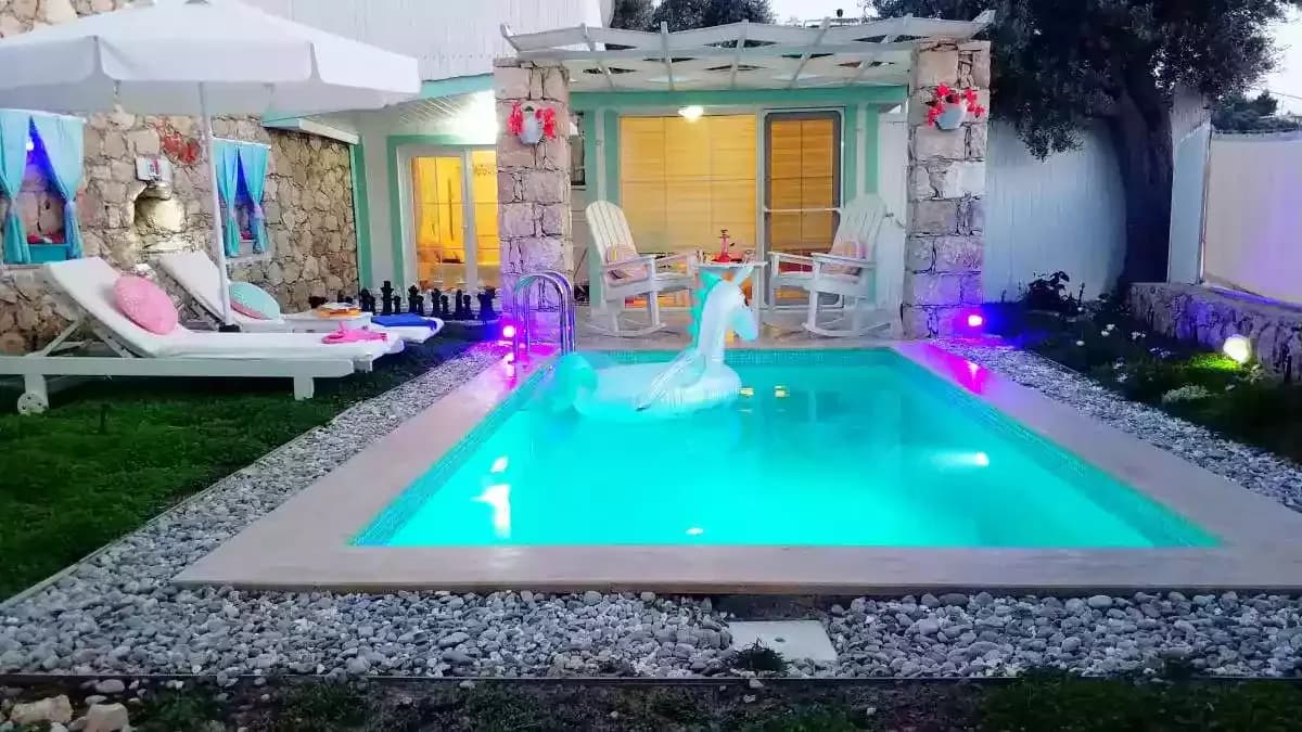 Villa Pony 16