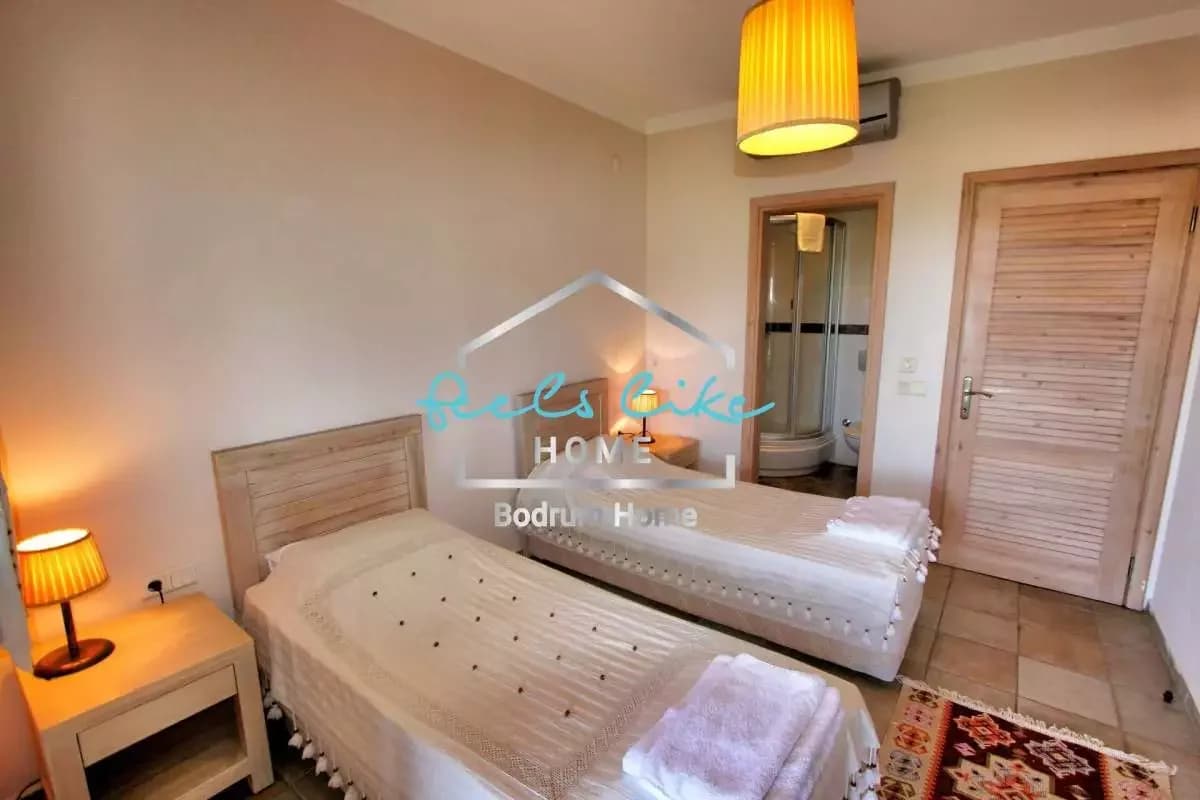 Villa Mandalin 24