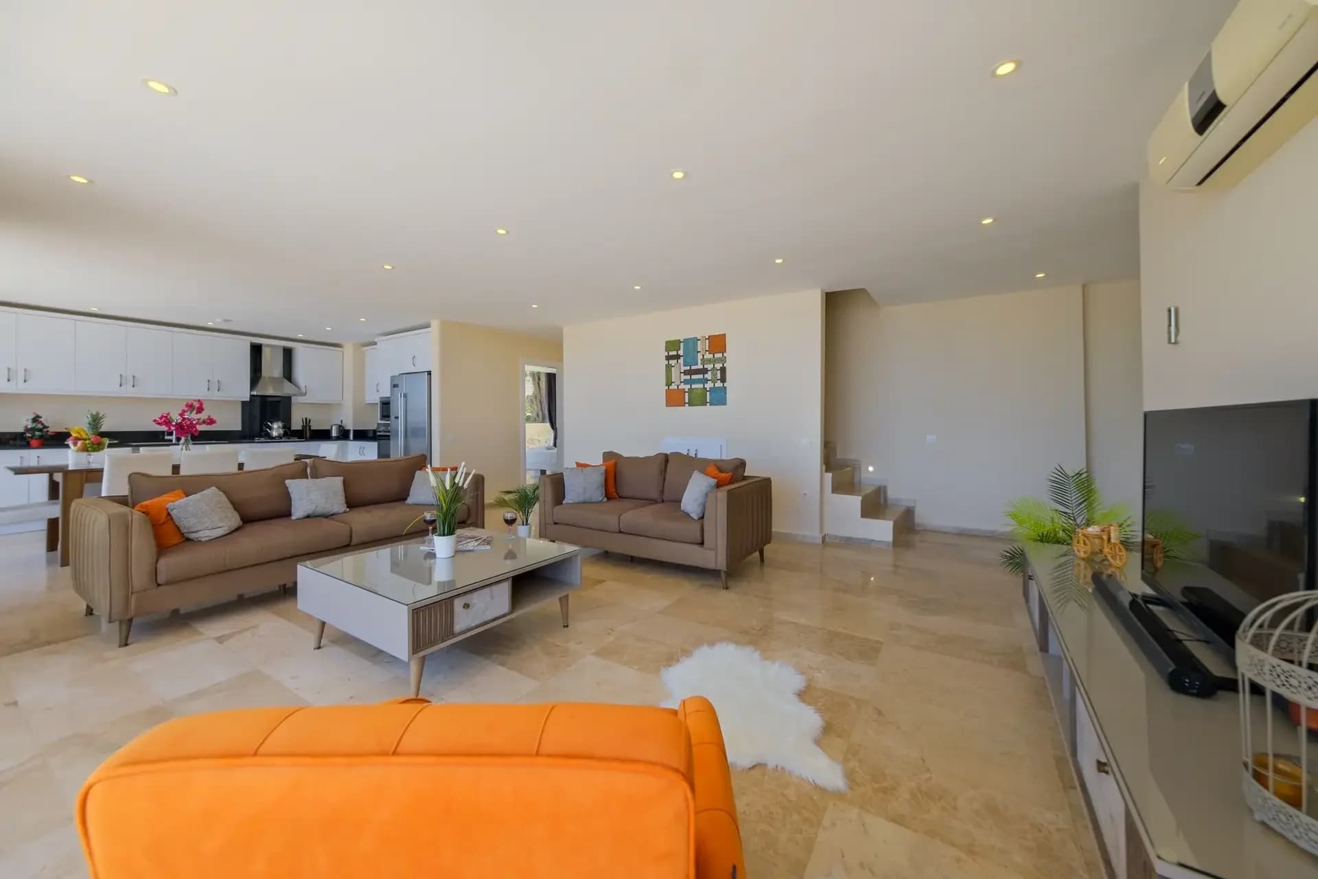Villa Lumiere 2 85