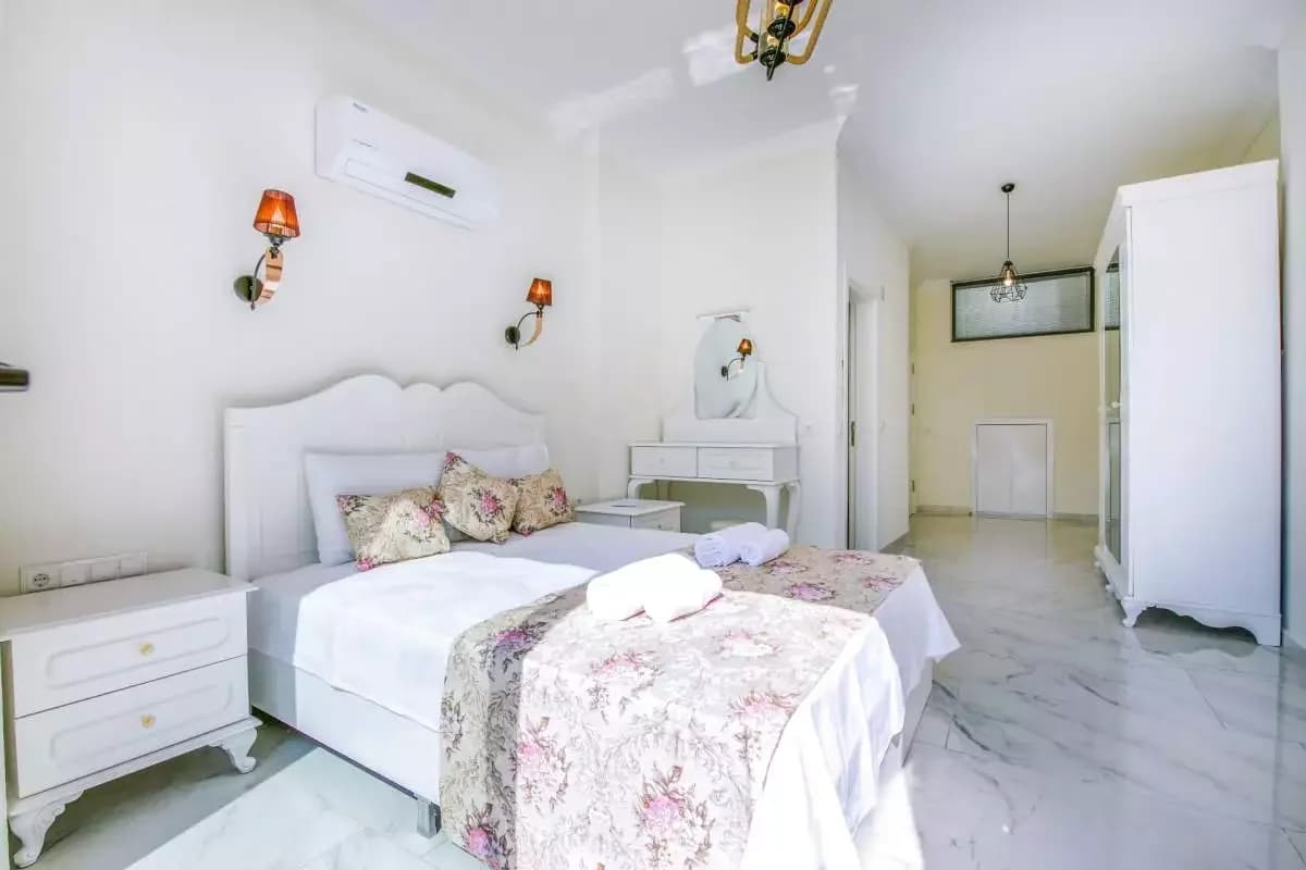 Villa Antik 22