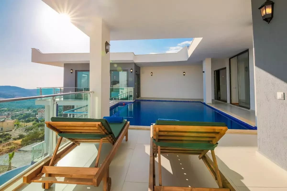 Villa Heart 25