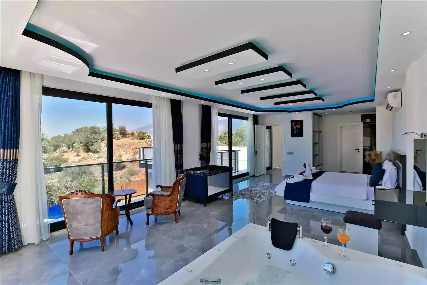 Villa Stone 40