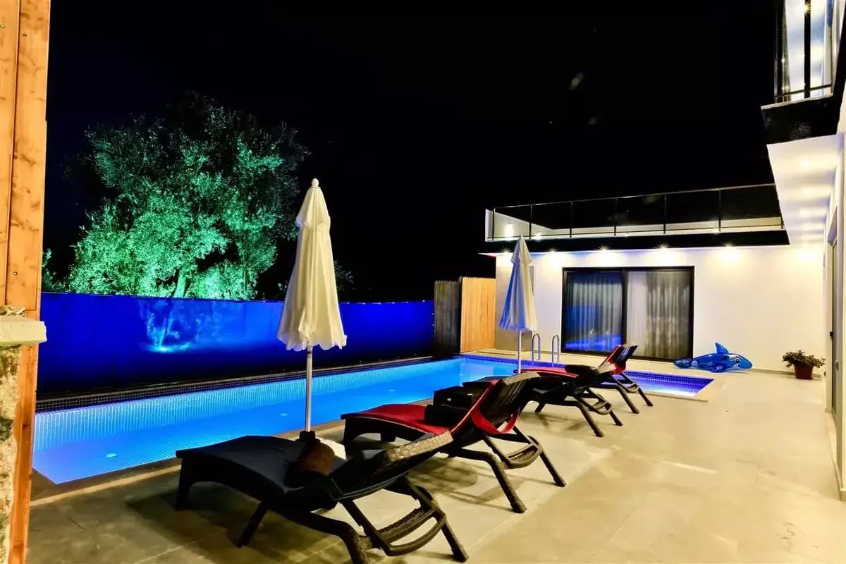Villa Stone 6