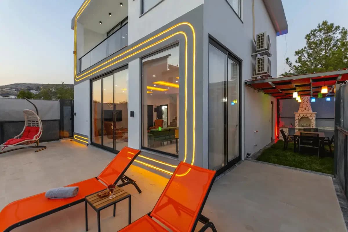 Villa Sister 56