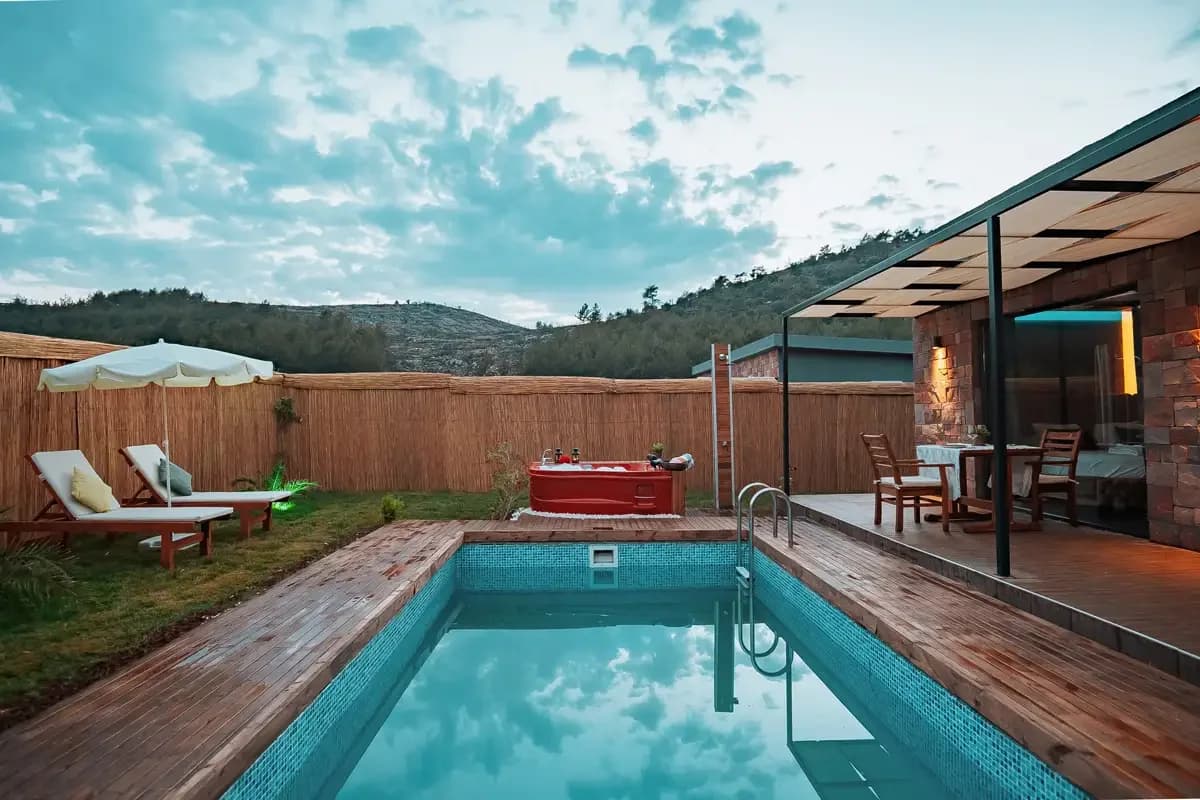 Villa Inn House Suit 6 12