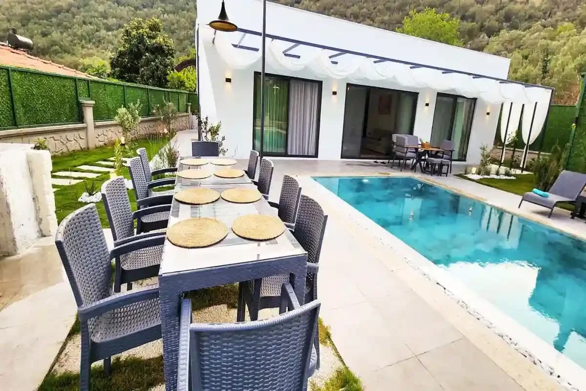 Villa Mamon Life 15