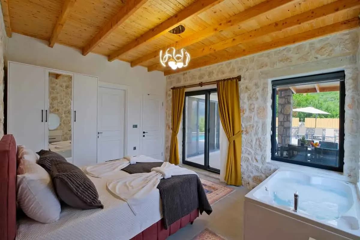 Villa Tepe 42