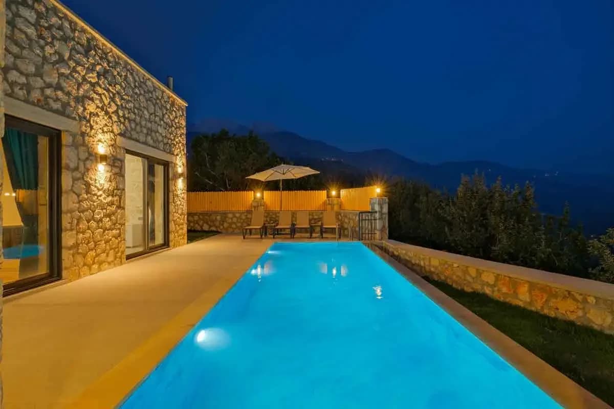 Villa Tepe 83