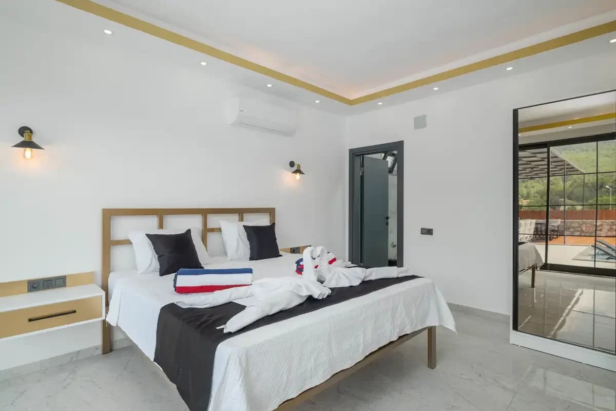 Villa Golden 1 50