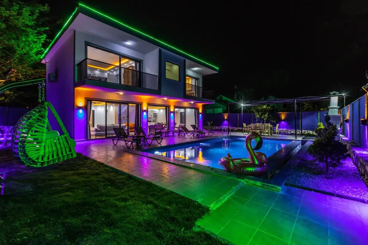 Villa Last Summer 16