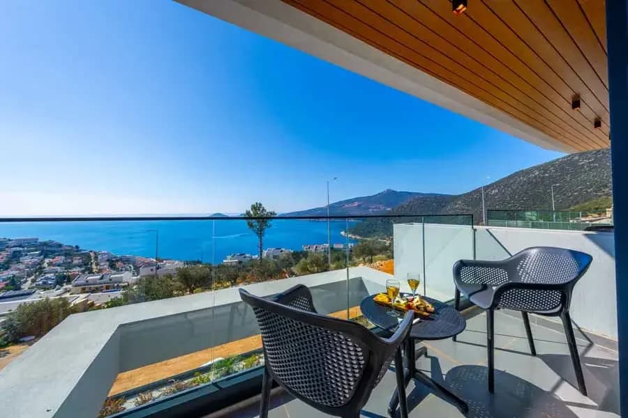Villa Safran Flower 24