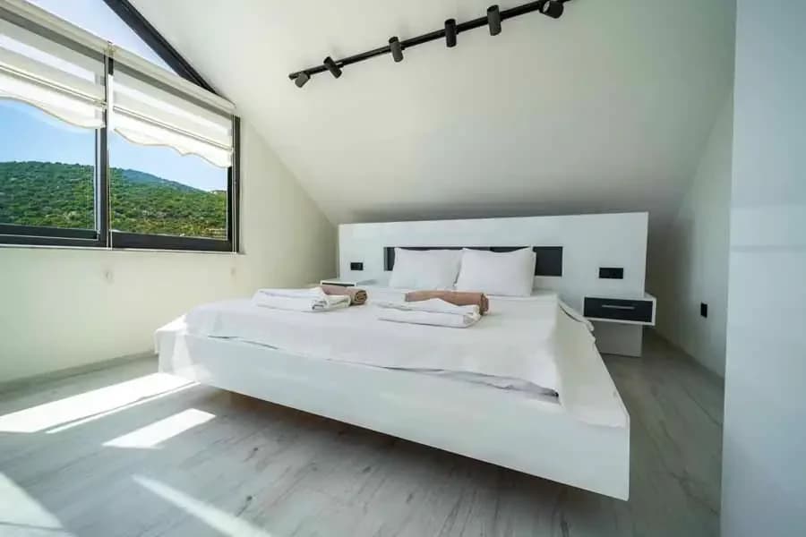 Villa Swan 37