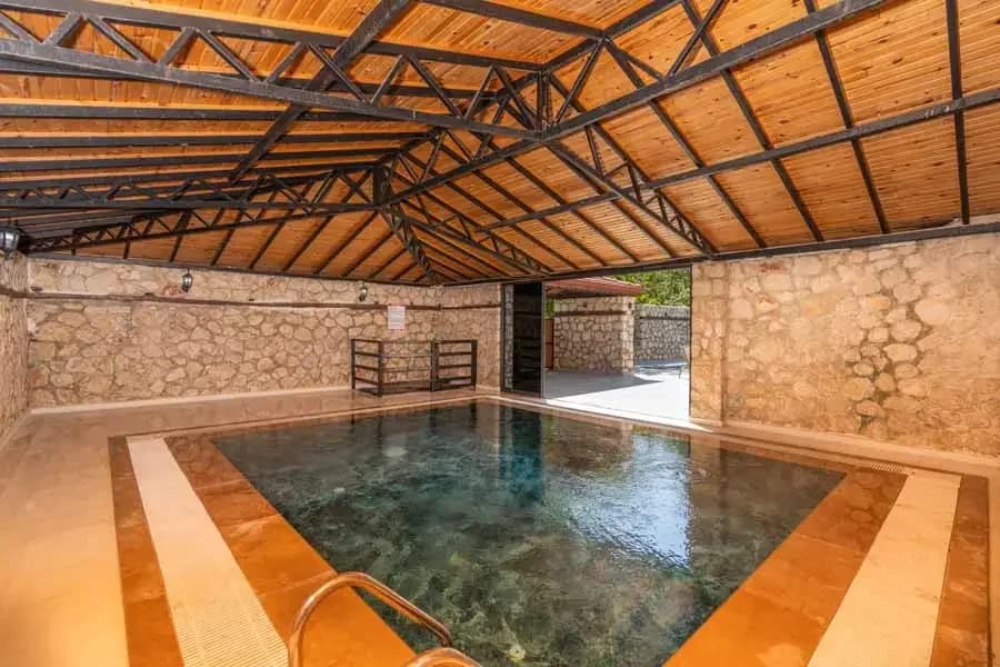 Villa Şah Bezirgan 11