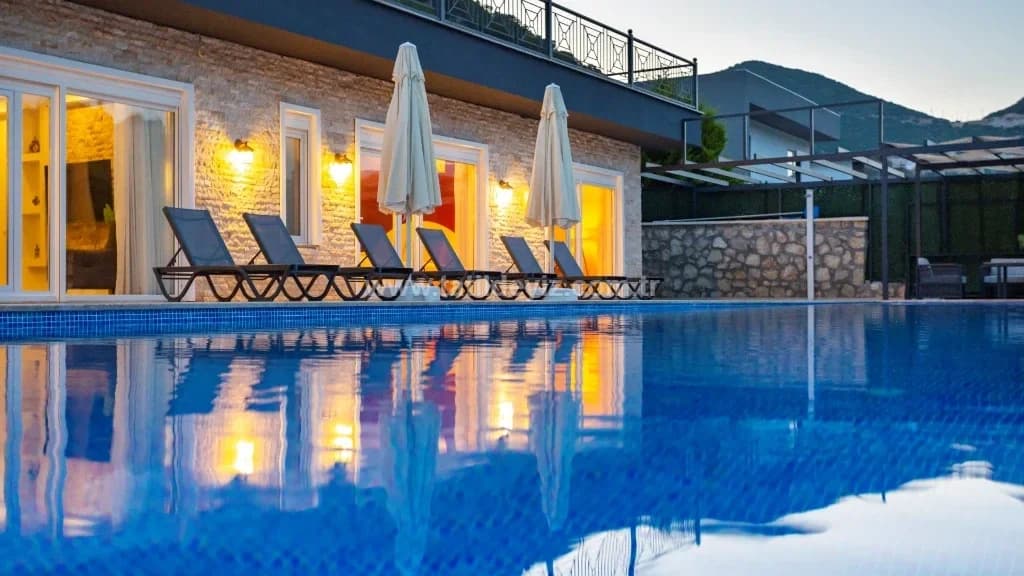 Villa Health 16