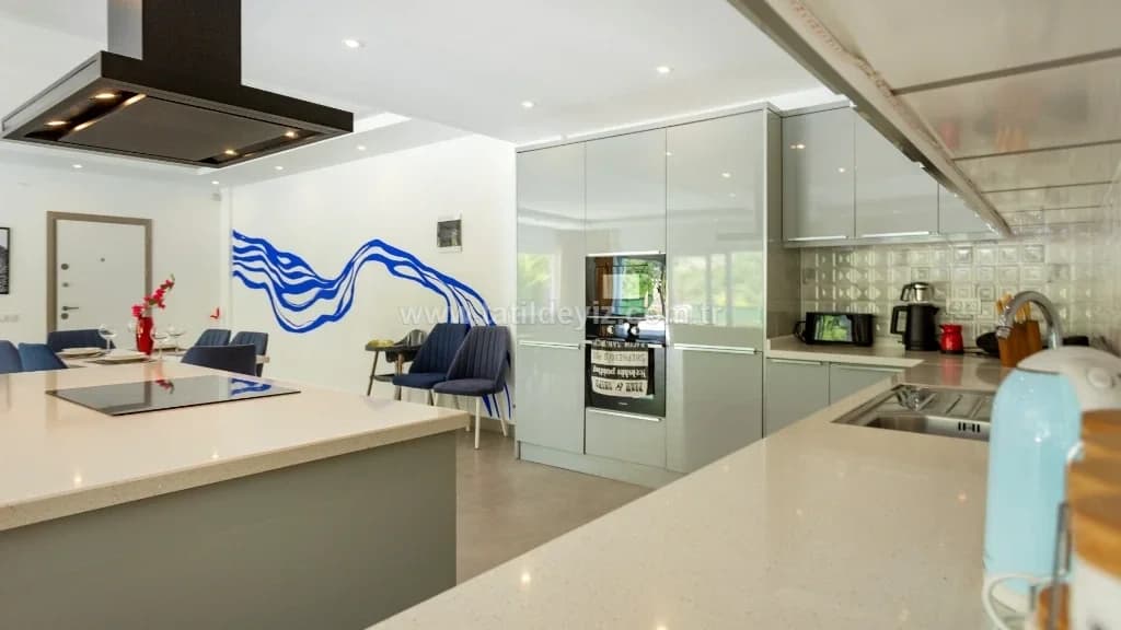Villa Health 70