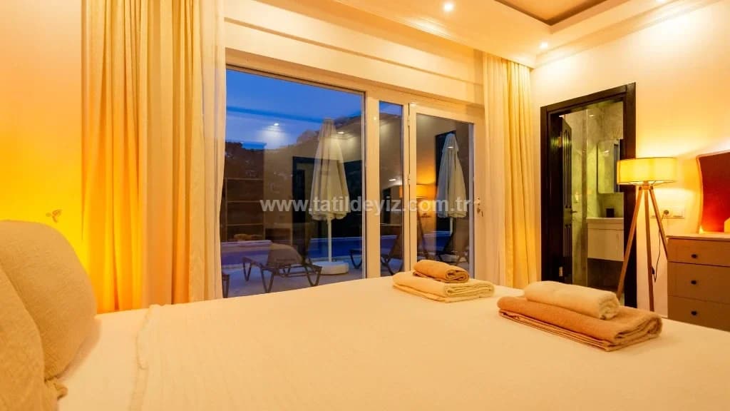 Villa Health 74
