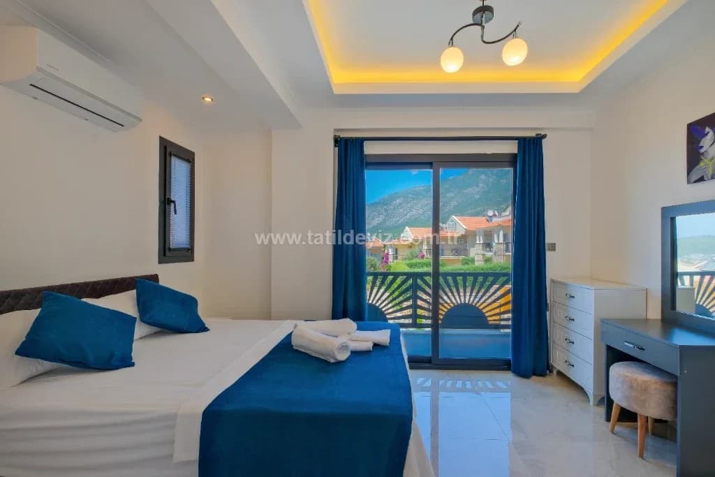 Villa Santorini 37