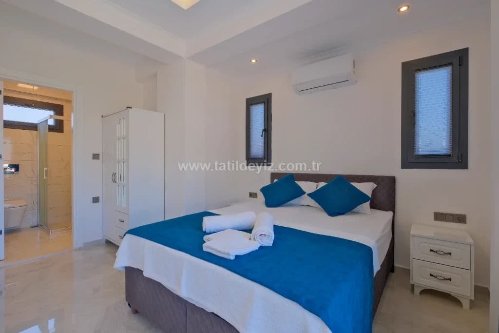 Villa Santorini 38