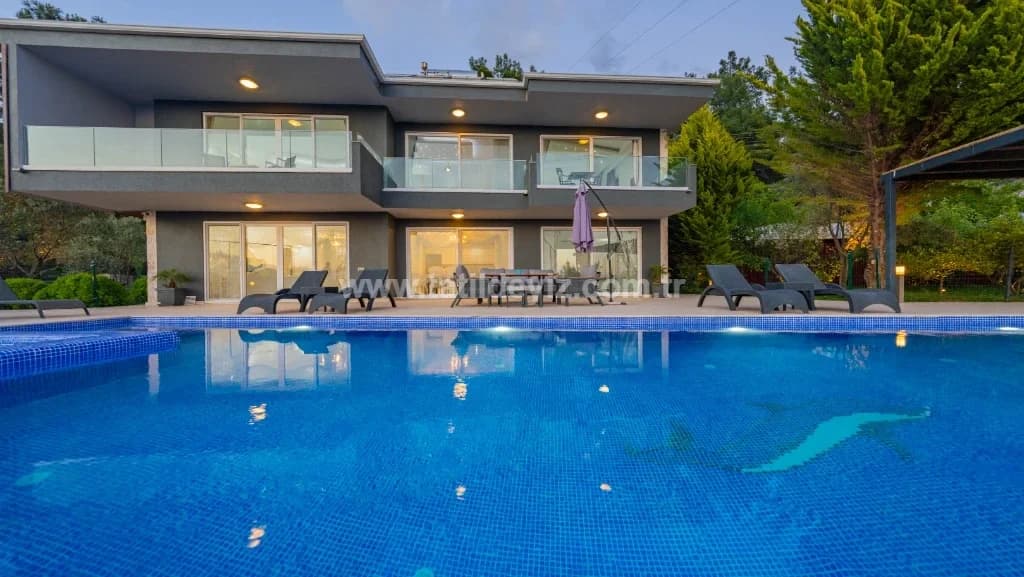 Villa Velaris 4