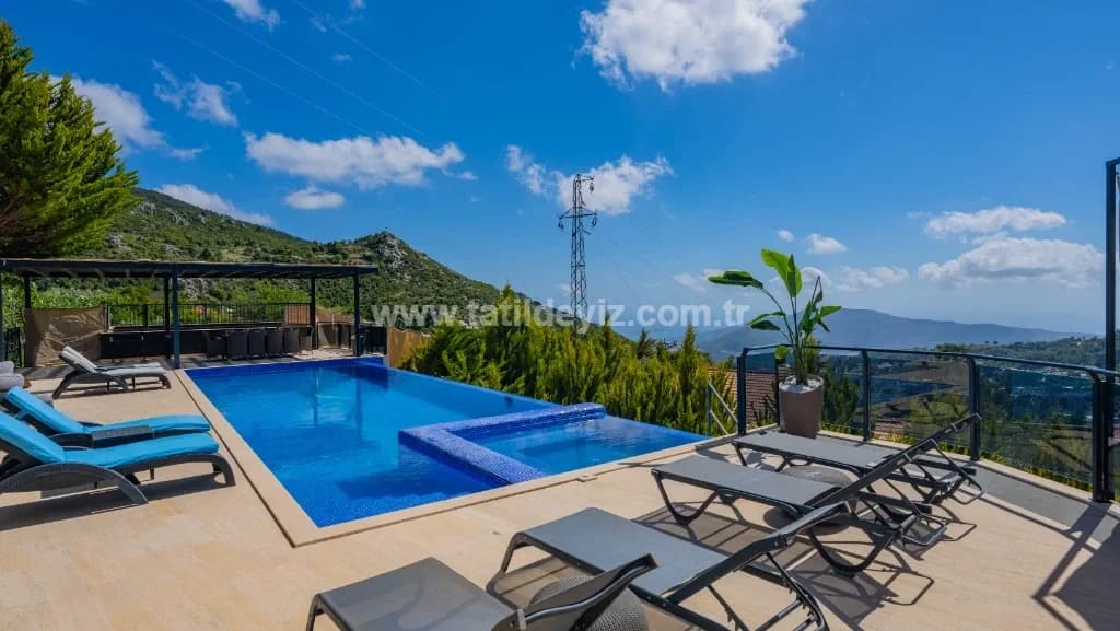 Villa Velaris 5