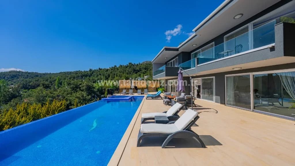 Villa Velaris 8