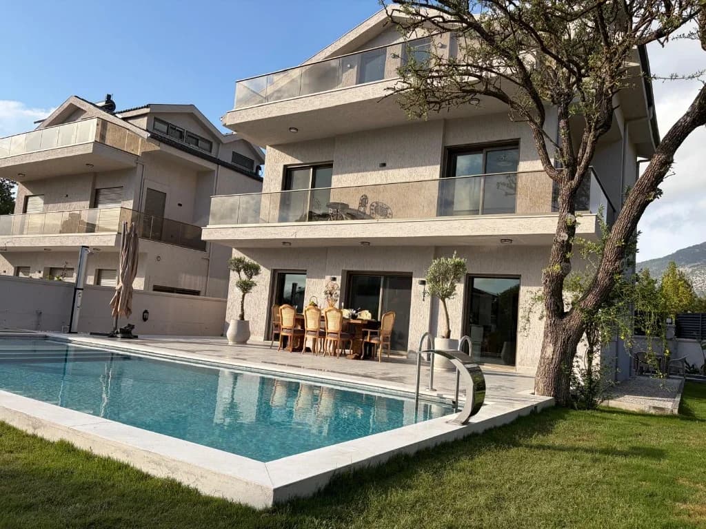 Villa Oscar 2 2