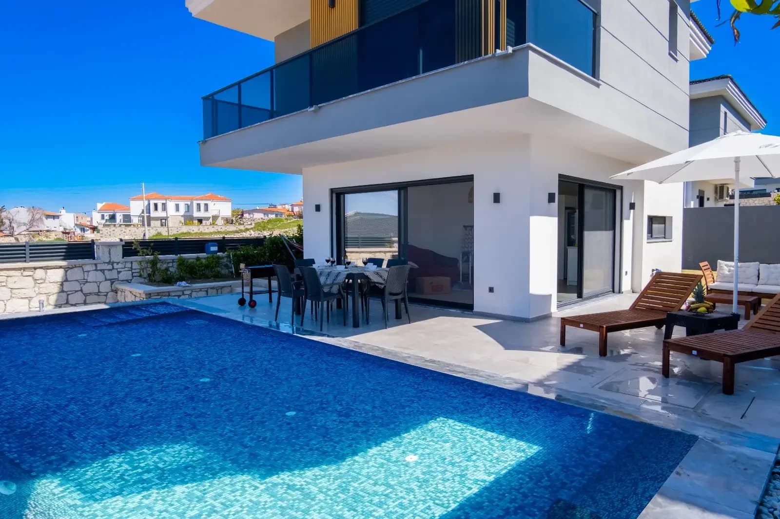 Villa Güzelada