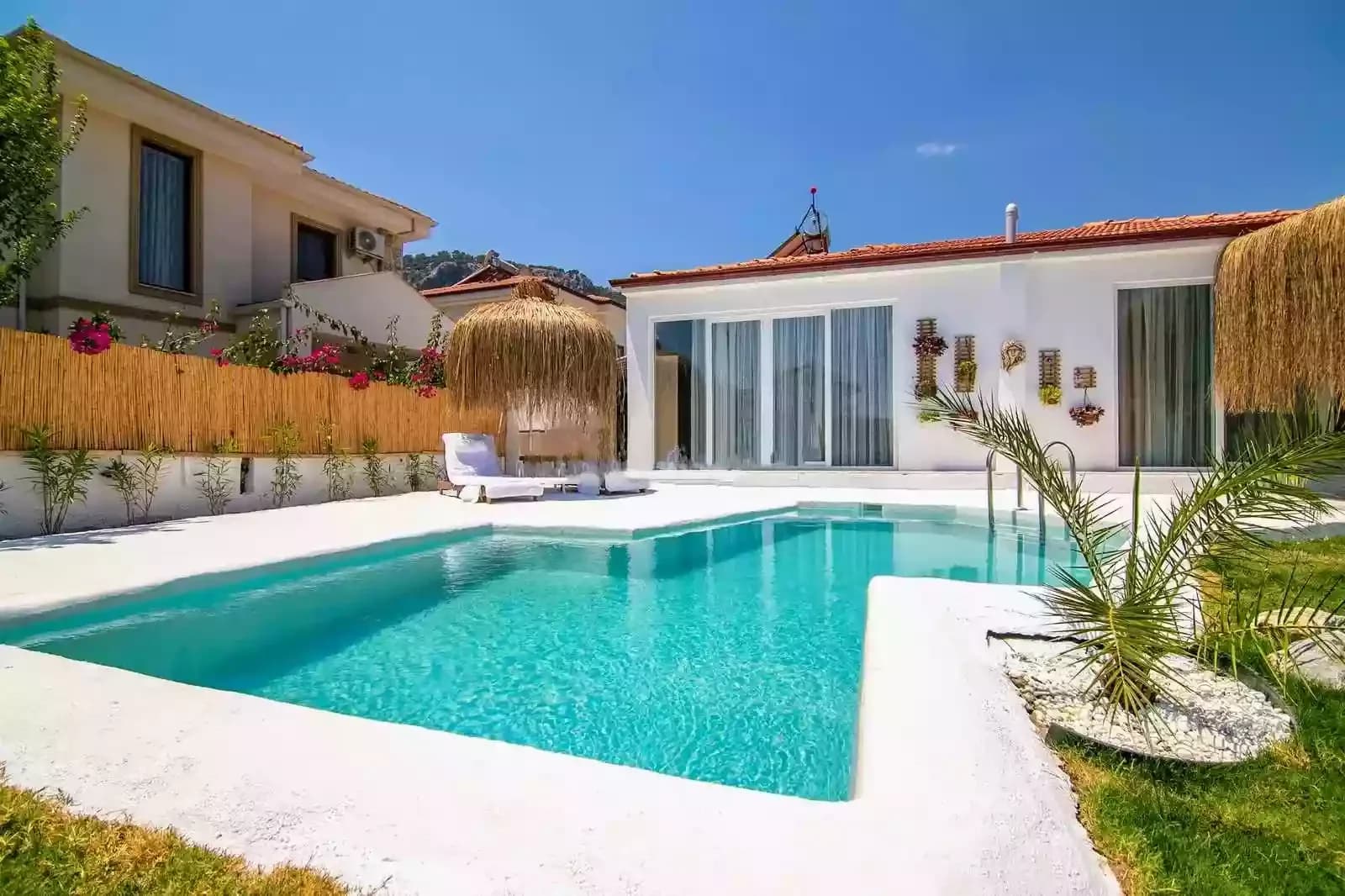 Villa Sunny Garden 2 2